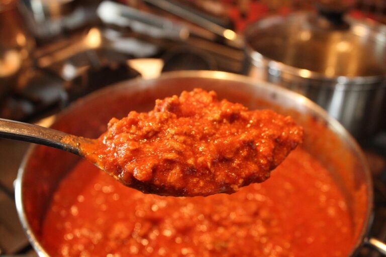 Ragù perfetto: la carne deve sfrigolare prima di mettere il pomodoro, o verrà lessa
